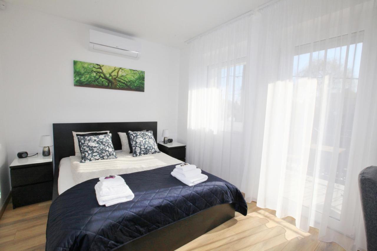 Paskal-Lux Apartments With Free Parking And Ac ブダペスト エクステリア 写真