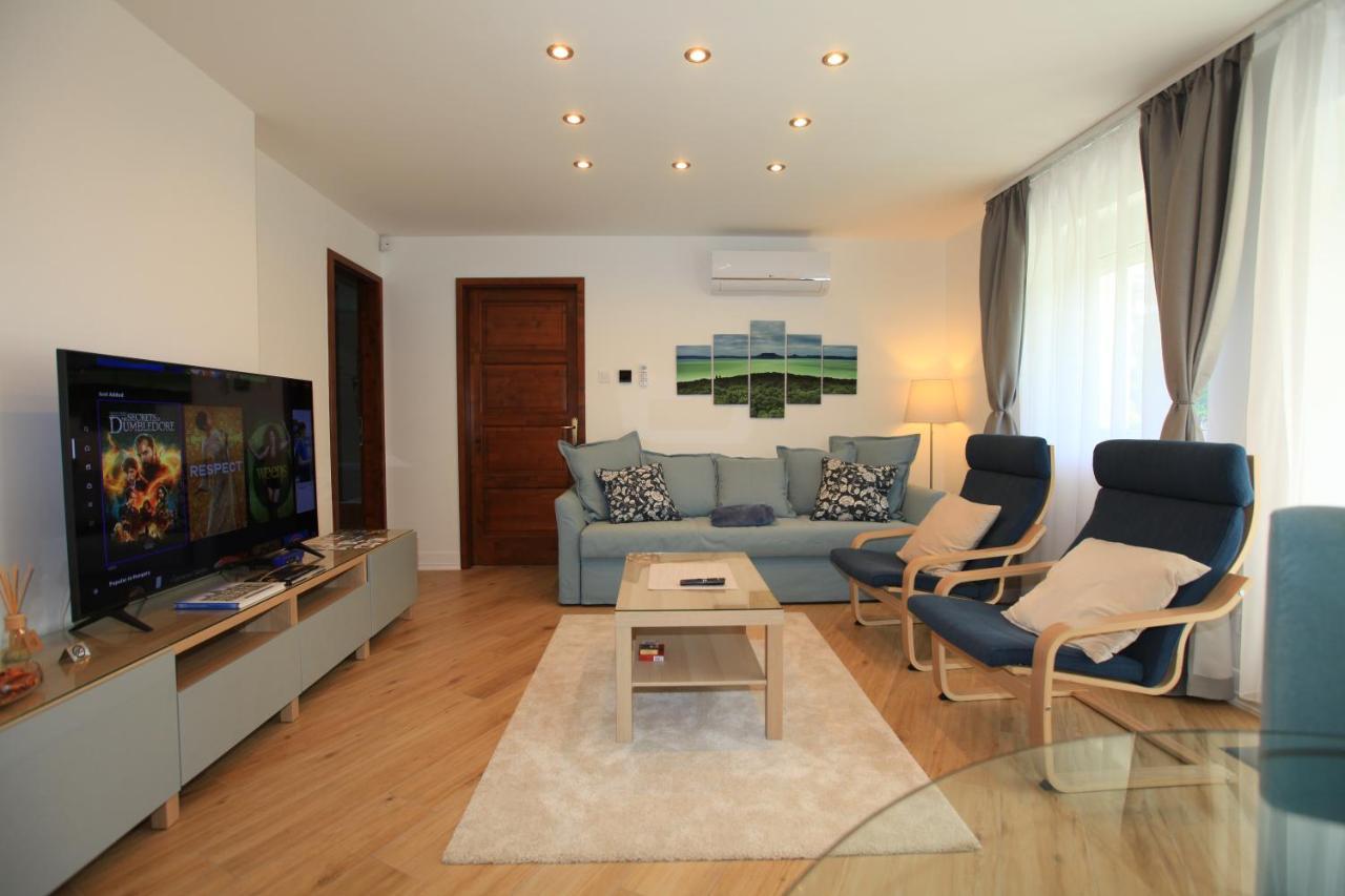 Paskal-Lux Apartments With Free Parking And Ac ブダペスト エクステリア 写真