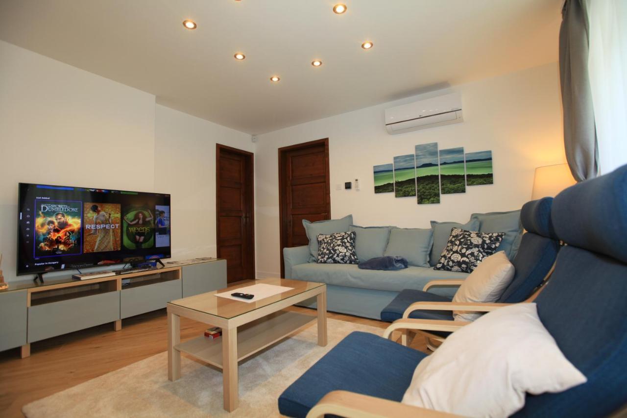 Paskal-Lux Apartments With Free Parking And Ac ブダペスト エクステリア 写真